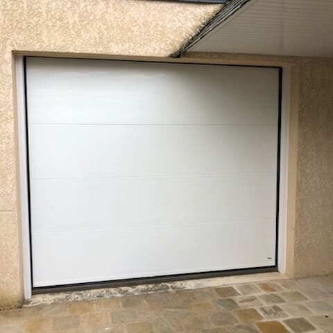 porte-de-garage-sectionnelle